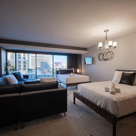 Iconic Vegas Views - 6 Comfy Beds, No Resort Fees, Center Strip! ลาสเวกัส ภายนอก รูปภาพ