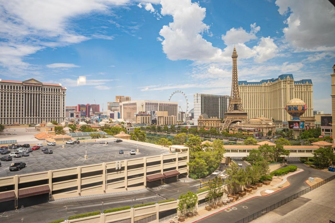 Iconic Vegas Views - 6 Comfy Beds, No Resort Fees, Center Strip! ลาสเวกัส ภายนอก รูปภาพ